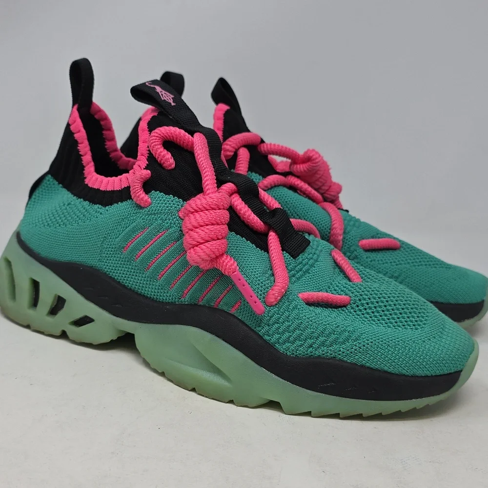 Sia Collective South Beach Women's Athletic Shoes in Green and Pink Size 9